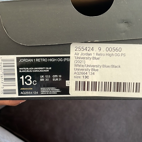 Girls lightly Worn Jordan 1’s - Picture 5 of 5